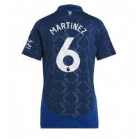 Camisa de Futebol Manchester United Lisandro Martinez #6 Equipamento Secundário Mulheres 2024-25 Manga Curta